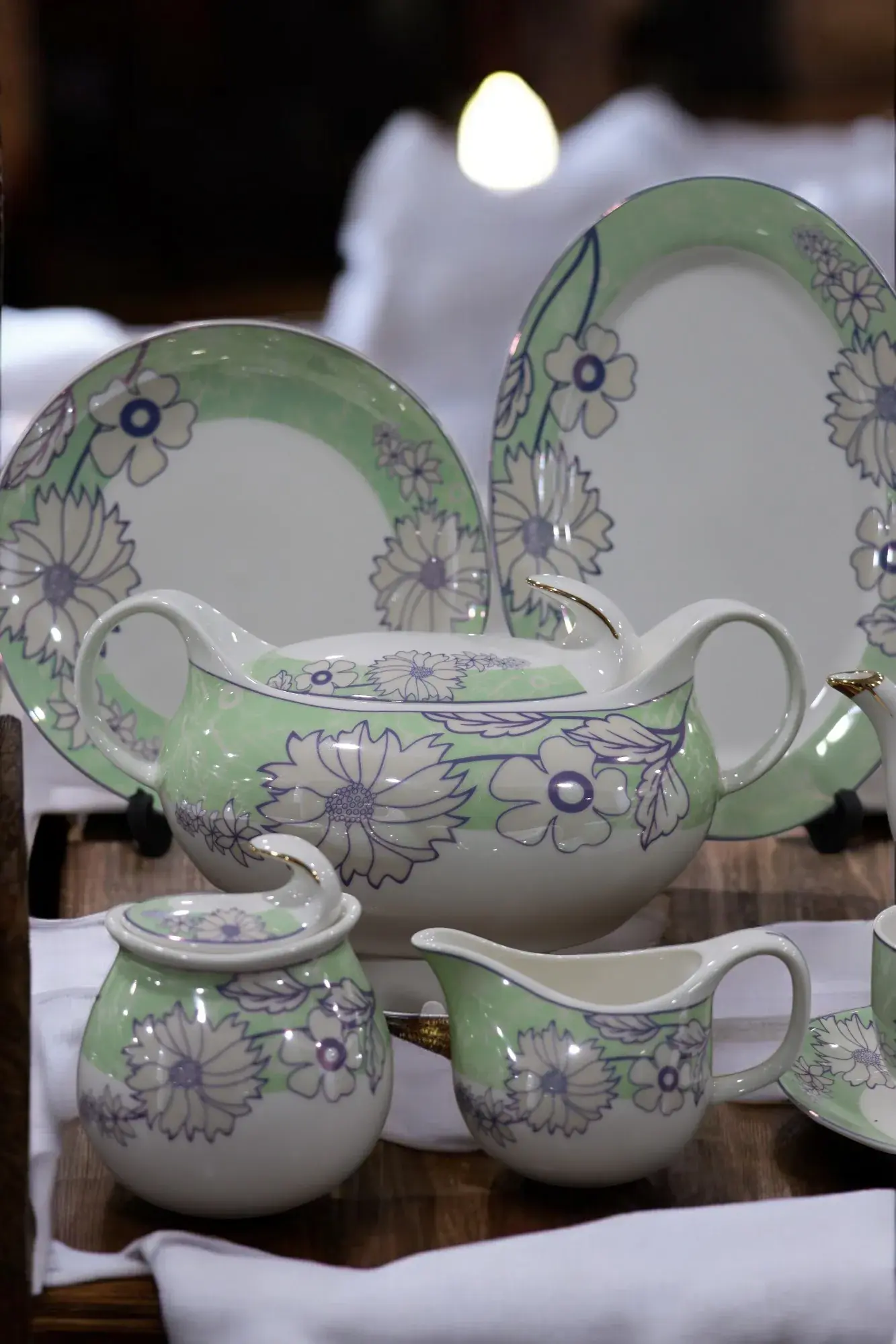 61-Piece R-Shape Bone China Dinnerware Set
